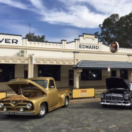 Edward River Hotel Deniliquin Exterior foto